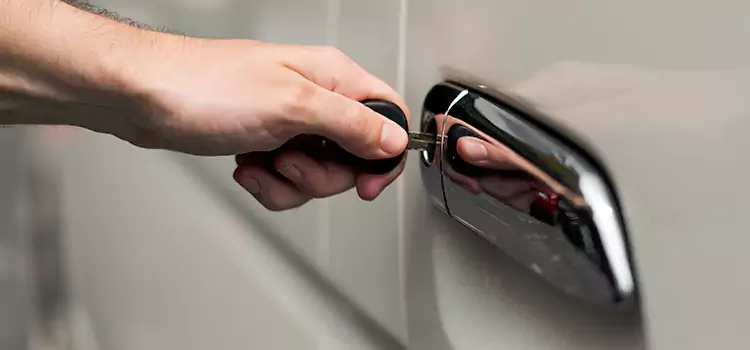 Why Choose Our Auto Locksmith Team in Littleton, CO?